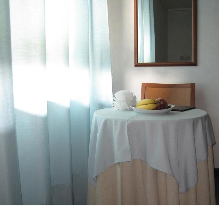 Hotel Italia Carmagnola Camera foto
