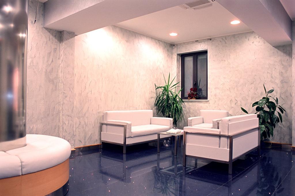 Hotel Italia Carmagnola Esterno foto